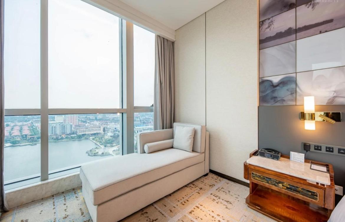 Wyndham Grand Suzhou Fenhu Hotel Xinta Exterior photo